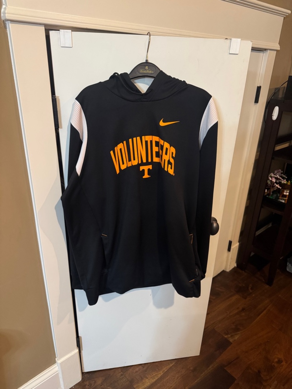 Nike Tennessee Volunteers Black and Orange Therma-Fit Pullover Hoodie